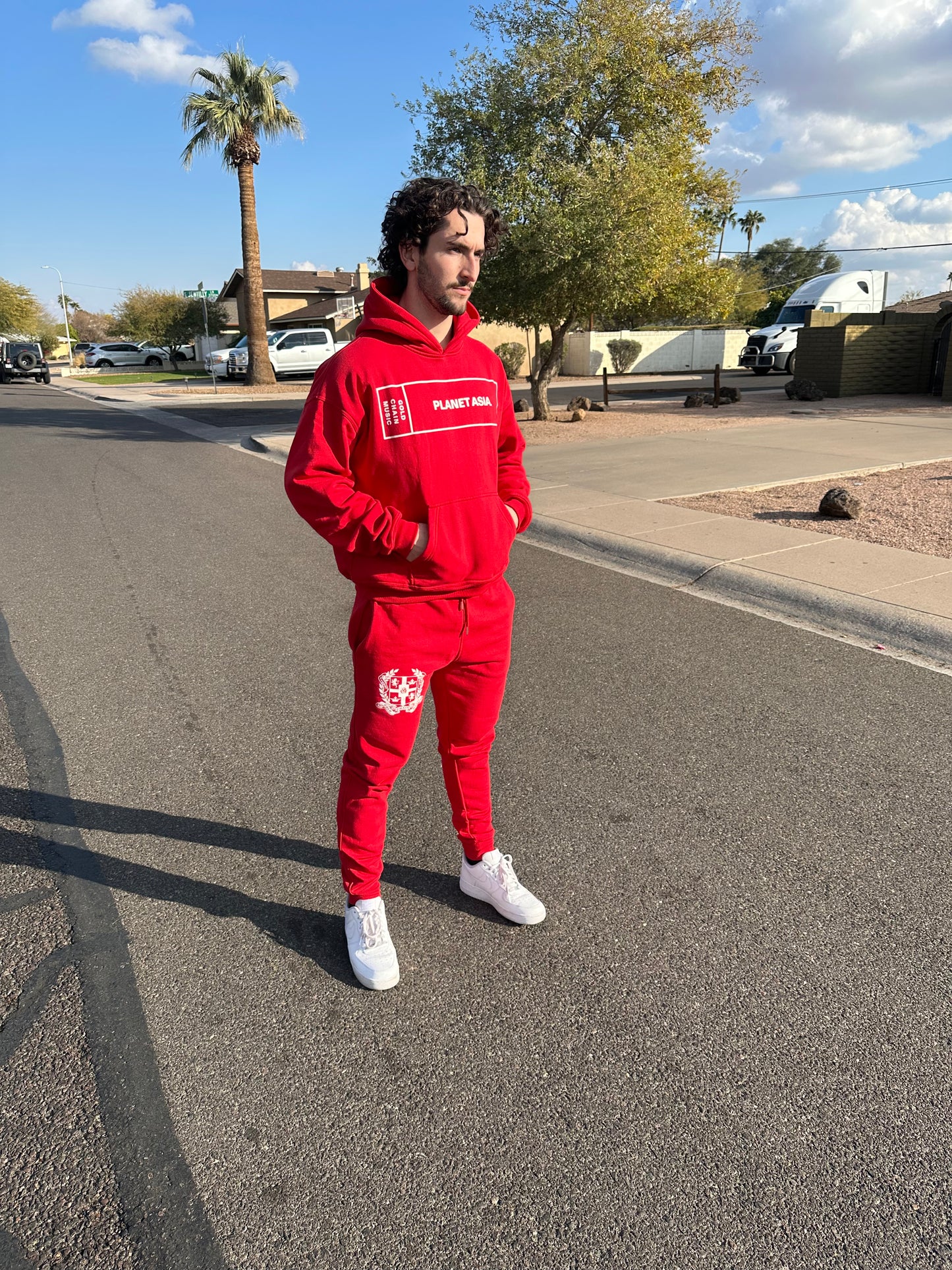 MEDALLIONS SWEATSUIT - RED