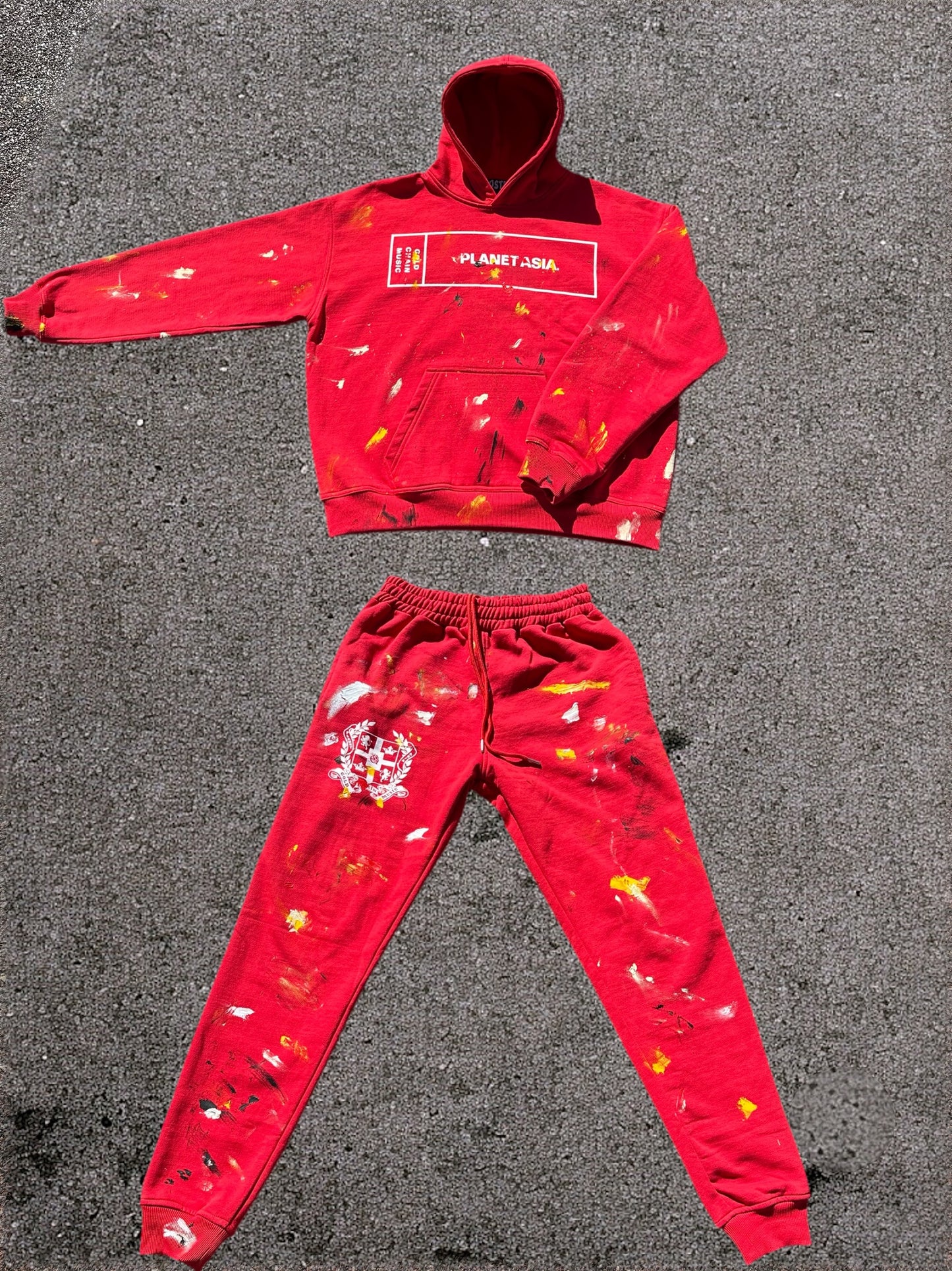 MEDALLIONS SWEATSUIT - RED